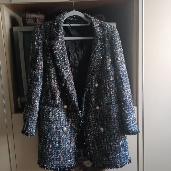 Продам стильный пиджак, её подошло по размеру.