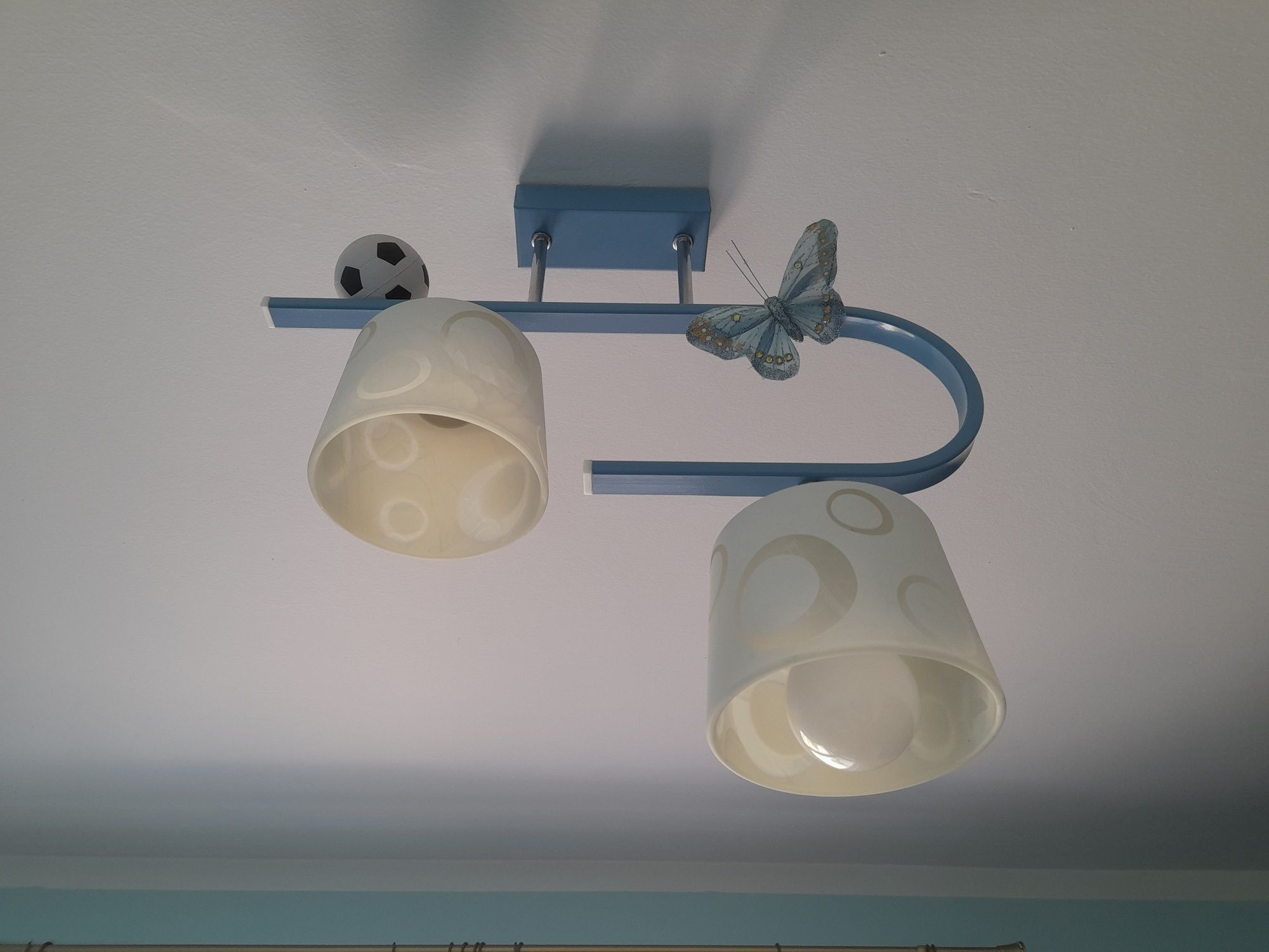 Lampa do pokoju dziecięcego