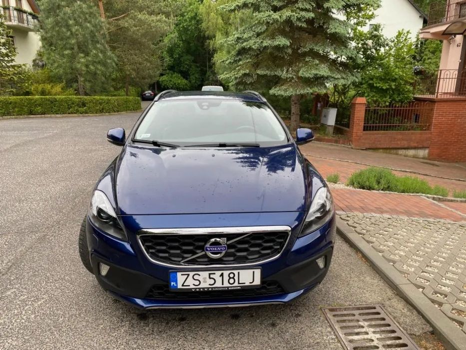 Volvo V40 Cross Country Sprzedam samochód Volvo V40 salon polska faktura VAT 23%