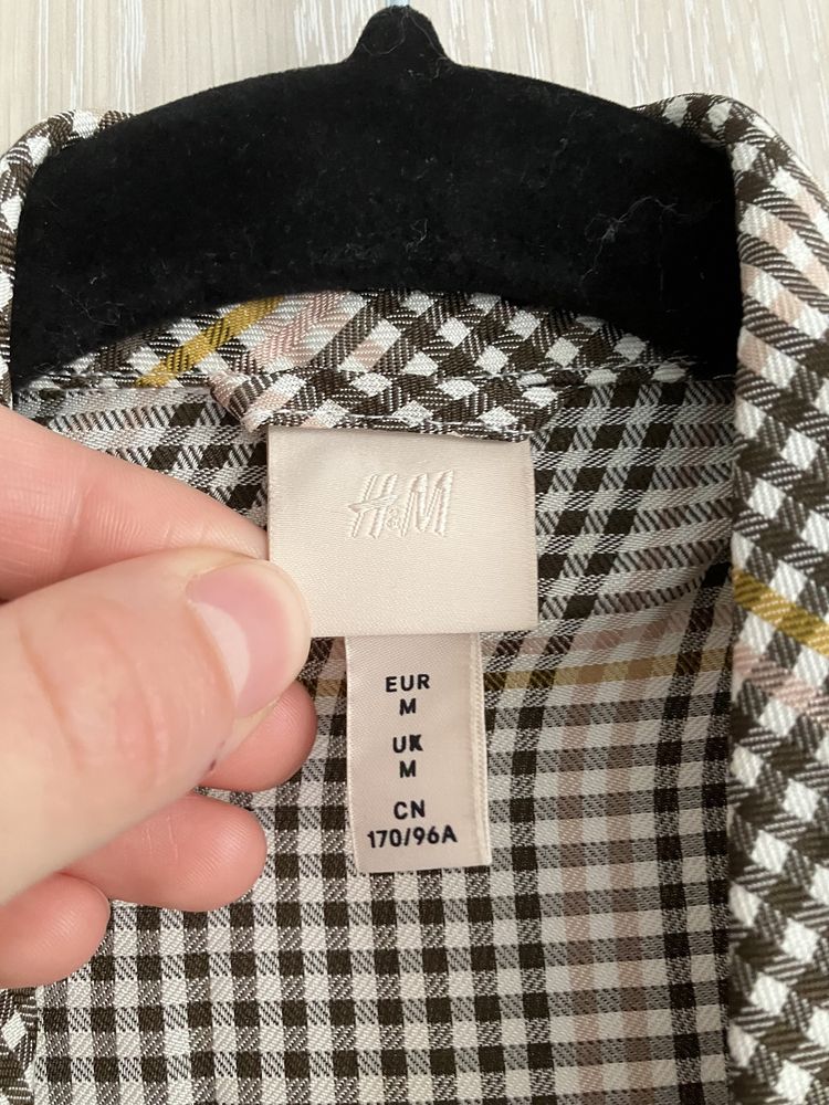 marynarka w krstke h&m szara żółta