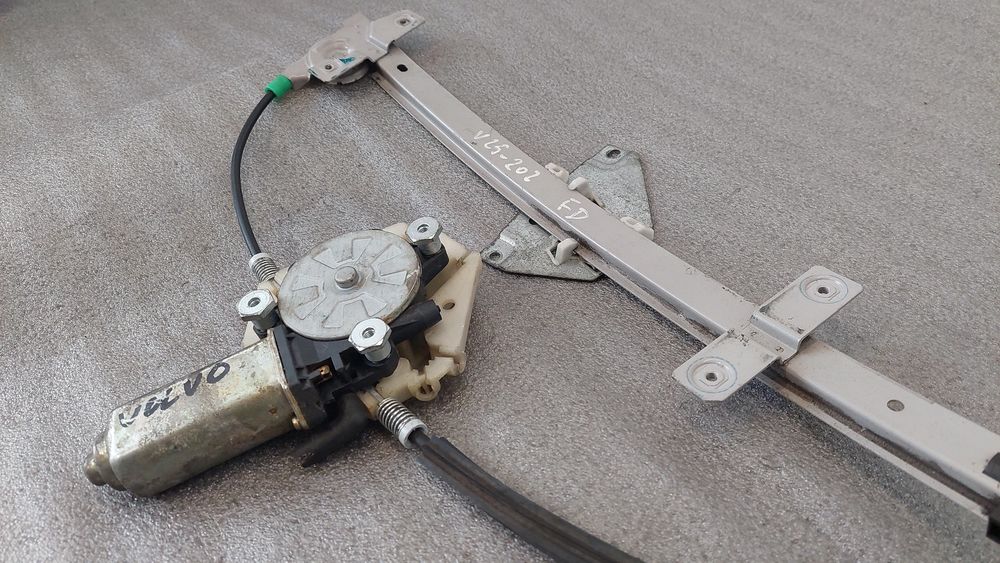 Elevador vidros frente direito VOLVO V40 Combi (VW)