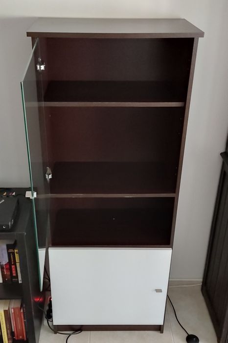 Móvel vitrine de sala