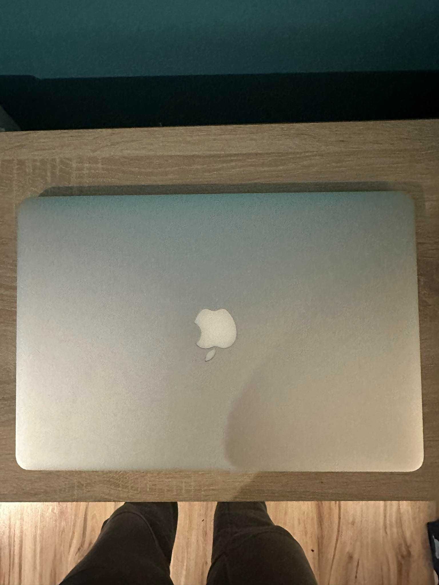 MacBook Pro Mid 2015 15 cali