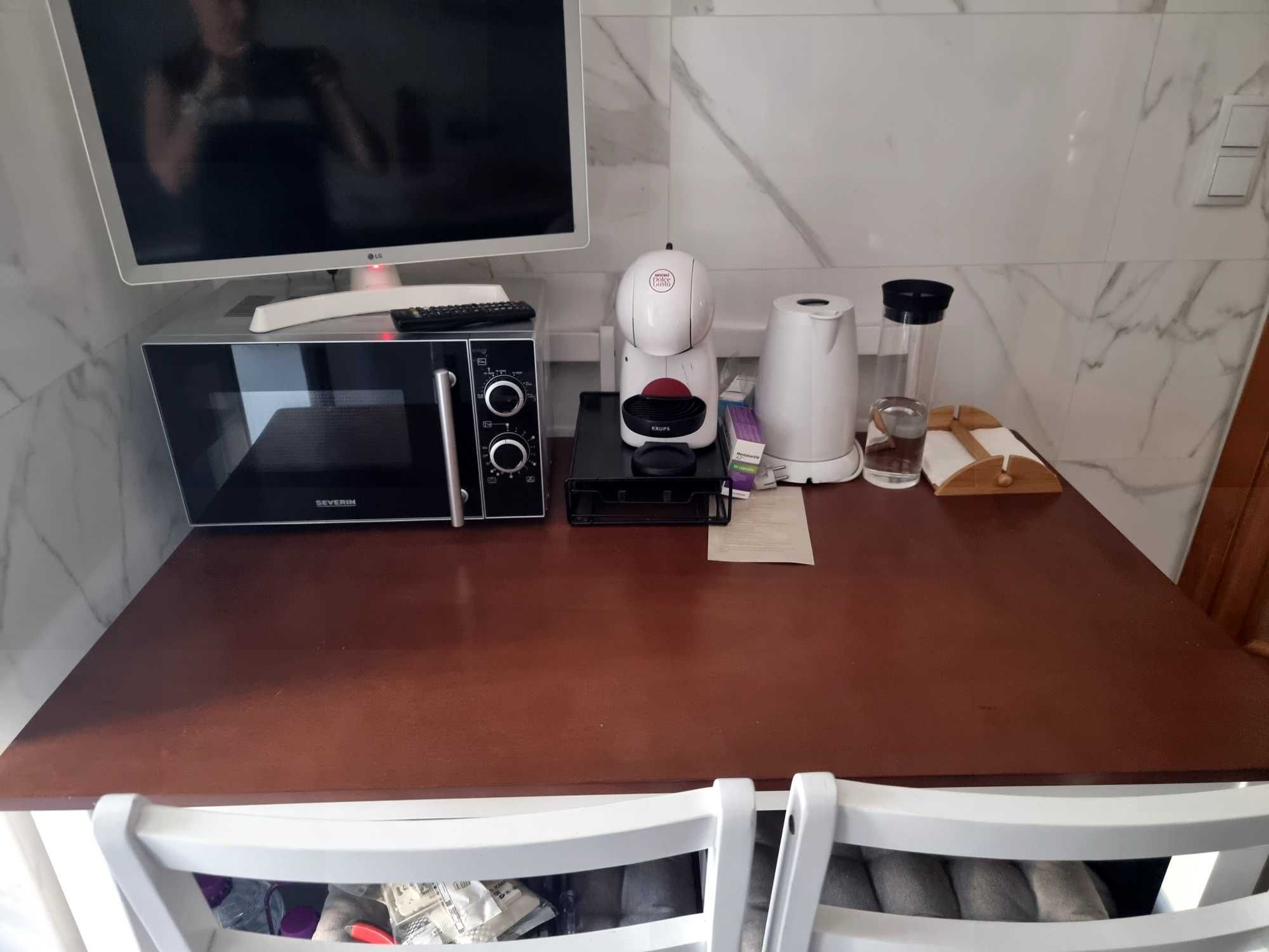 Mesa e cadeiras cozinha