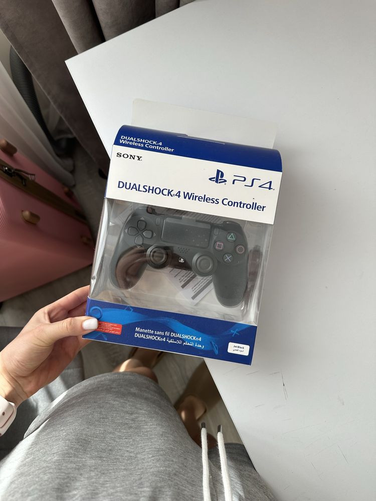 Геймпад Sony DualShock 4 wireless controller black