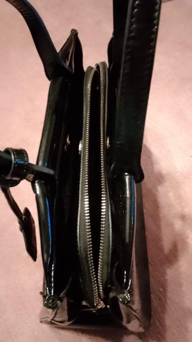 Torebka KAZAR stan dobry plus czarna lakierowana