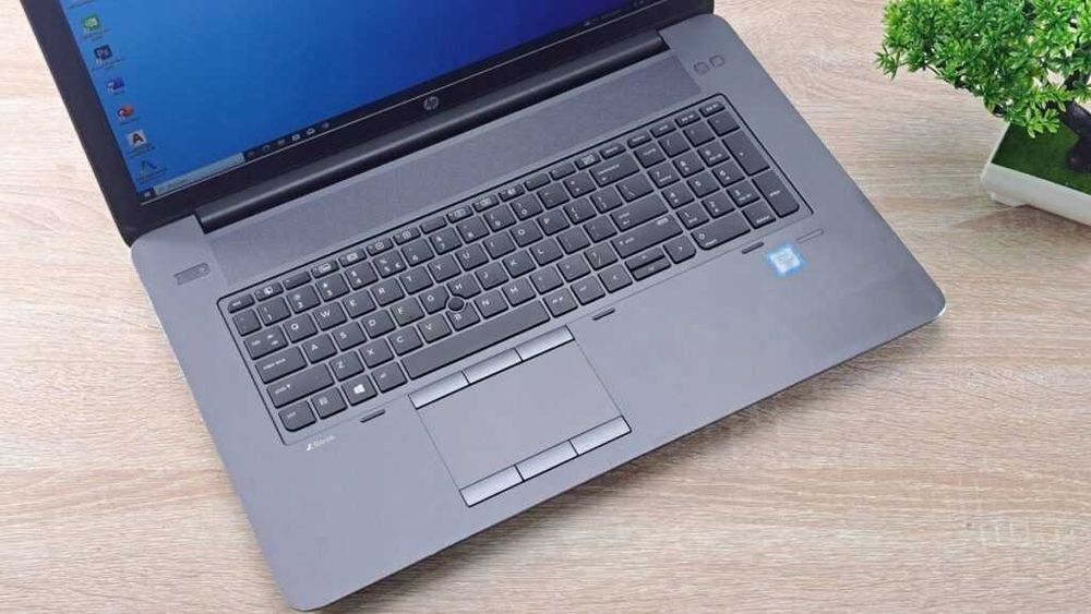 LAPTOP HP ZBOOK 17,3 FHD IPS/ i7HQ/ 16/ SSD 256/ 6 xUSB/ NVidia/ Dowóz