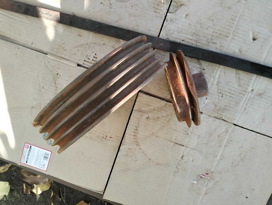 Шкив чугунный 4 ручья профиль А 25 см (+Шк проф А 16 см 150 гр) Бу