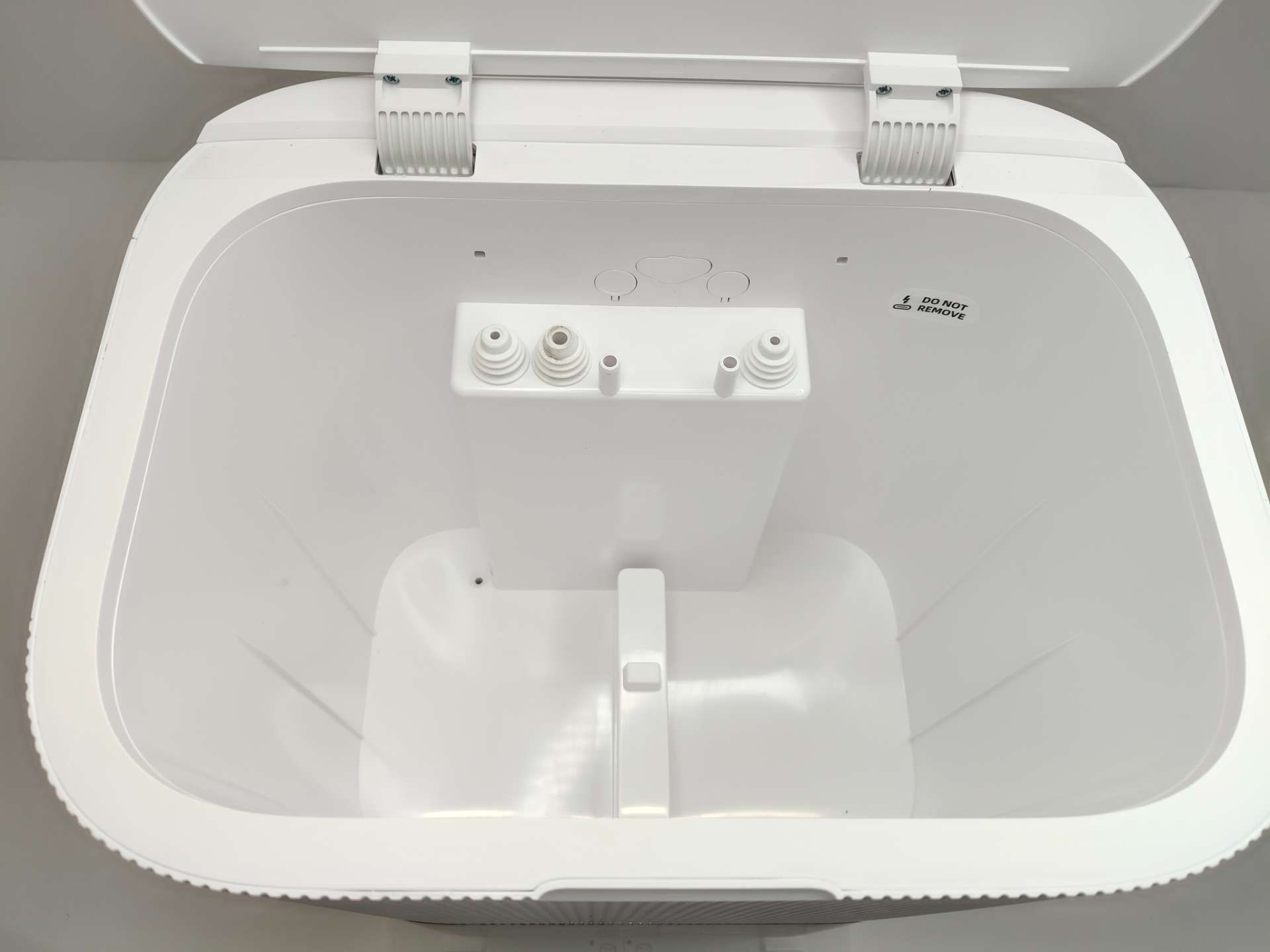 Robot sprzątający Dreame X40 Ultra biały - z funkcją mopowania
