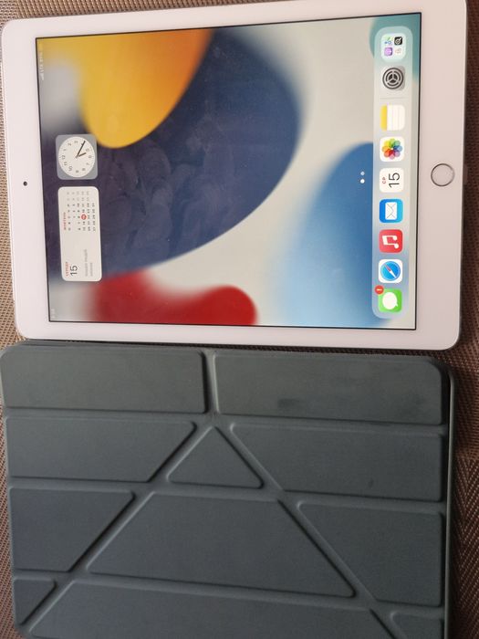 iPad Air 2 128gb LTE (В идеальном состоянии)