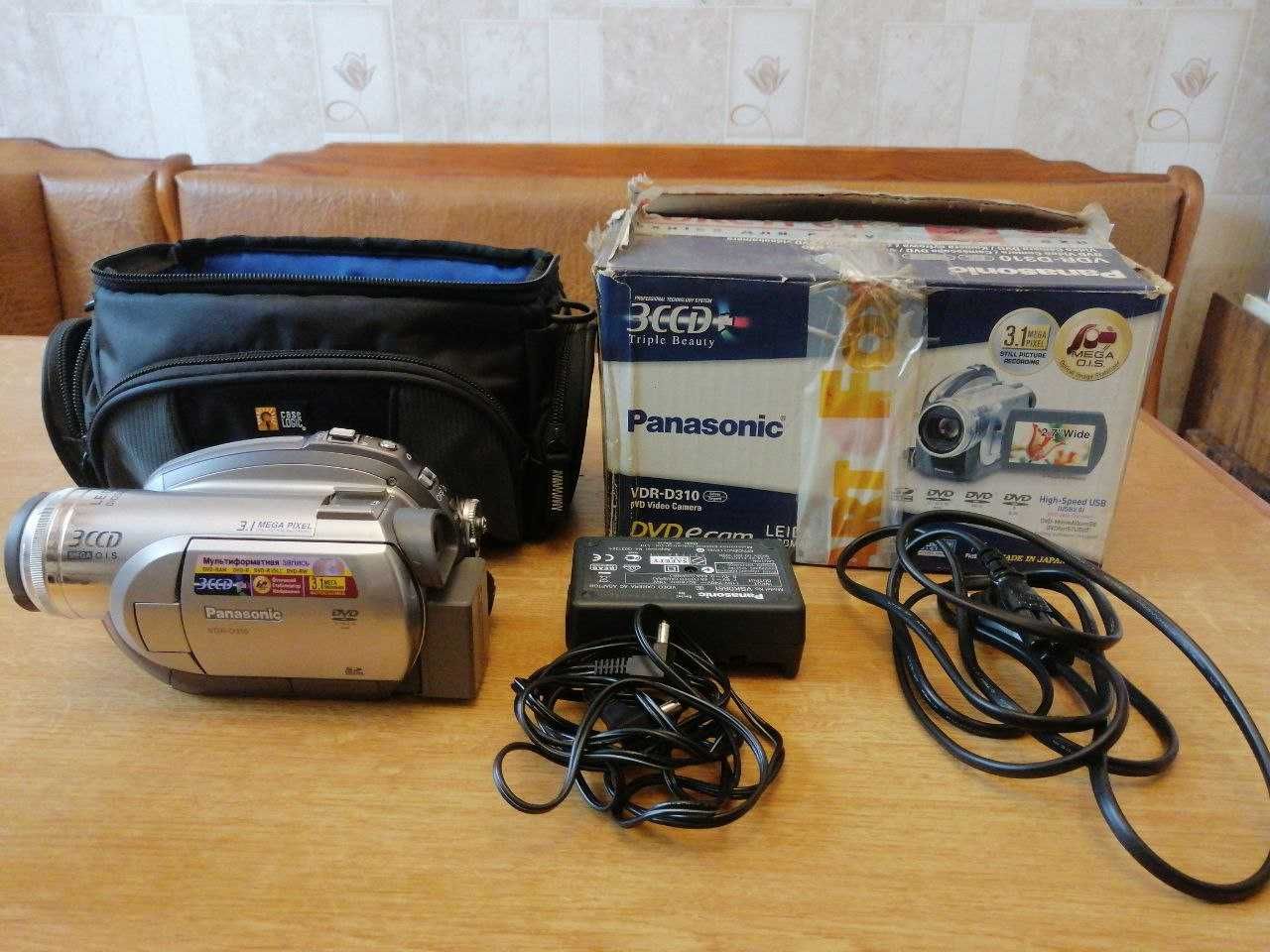 Відеокамера Panasonic VDR-D310