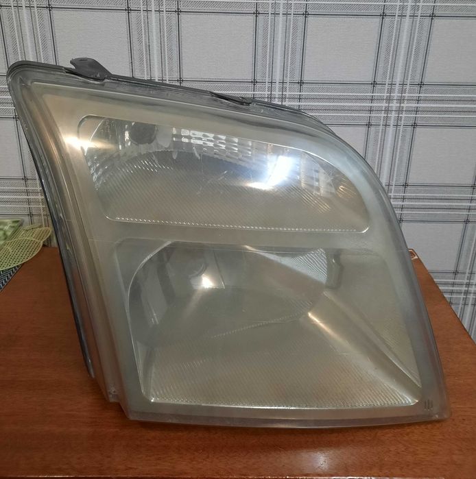 Права Фара Форд Конект