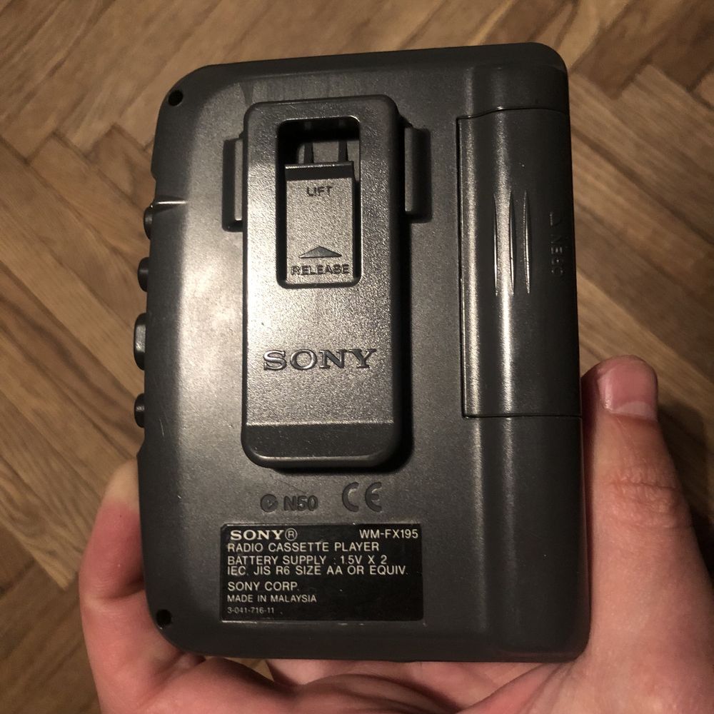 Sony Walkman WM-FX195