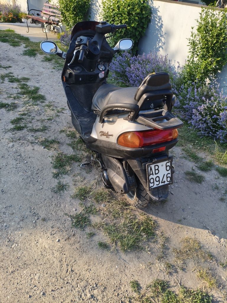 Продається скутер kymco dink150