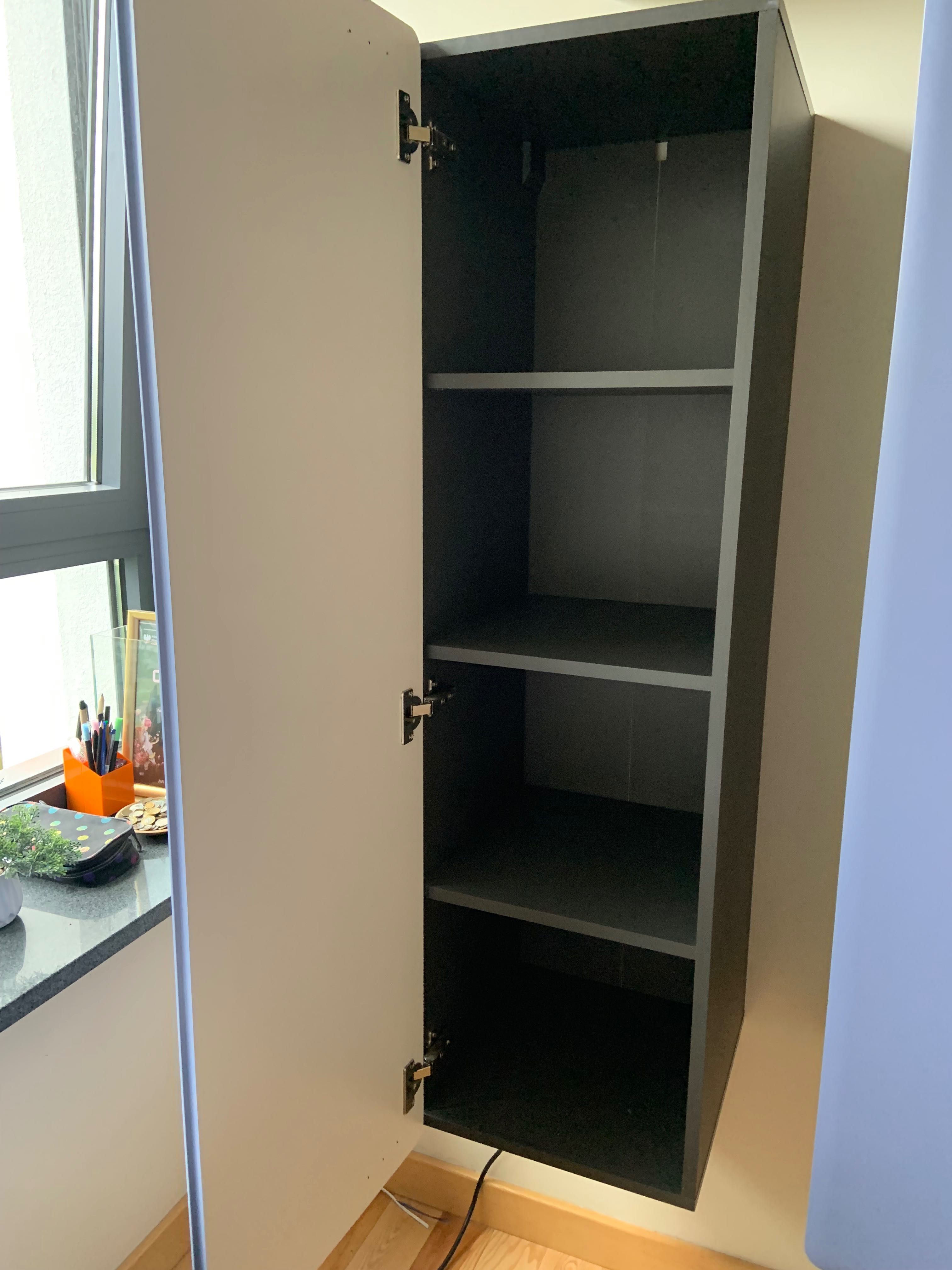 Komplet szafek / mebli w idealnym stanie (biurko gratis :)