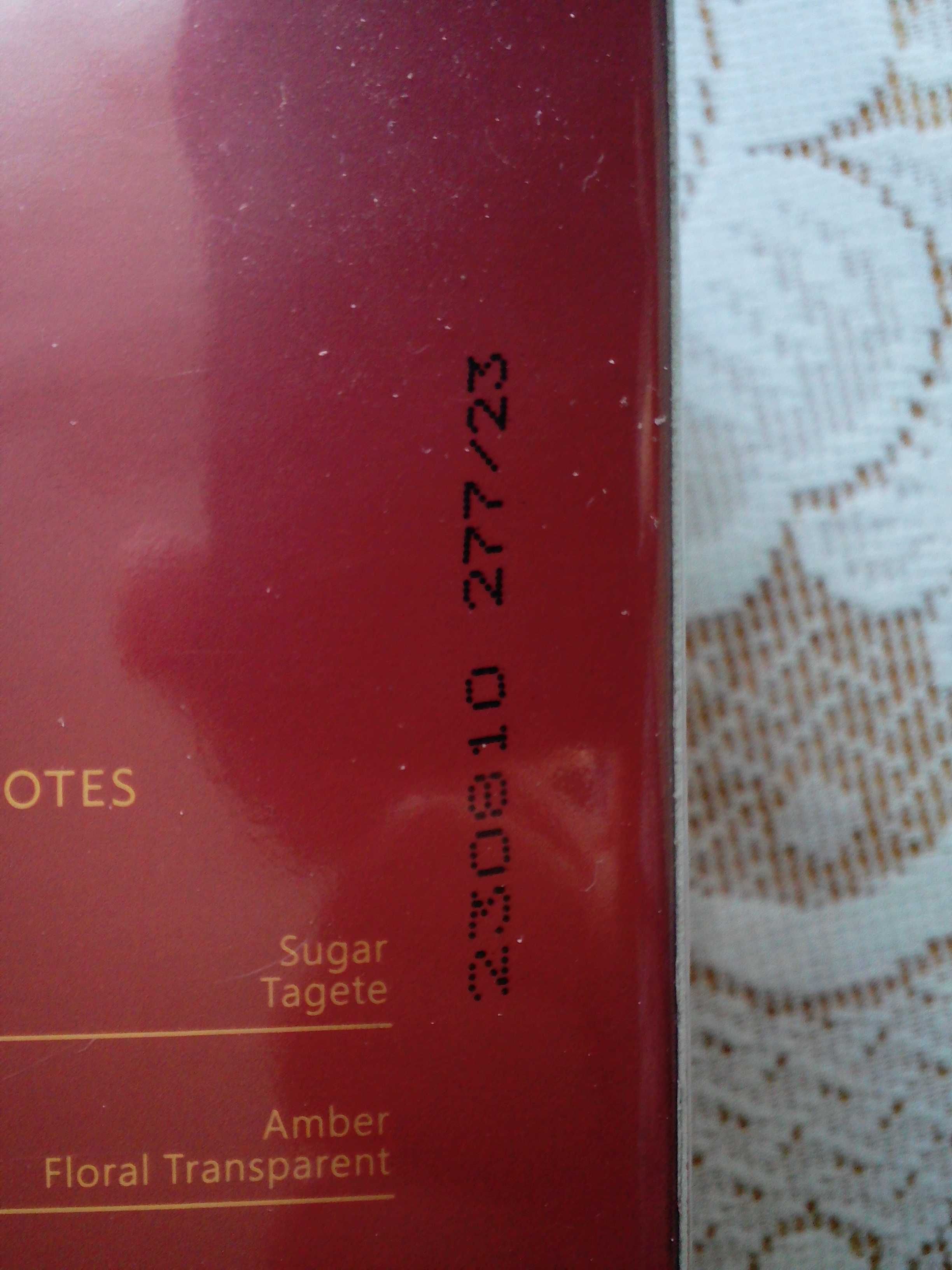 Le Rouge de Paris marki Bi-ES