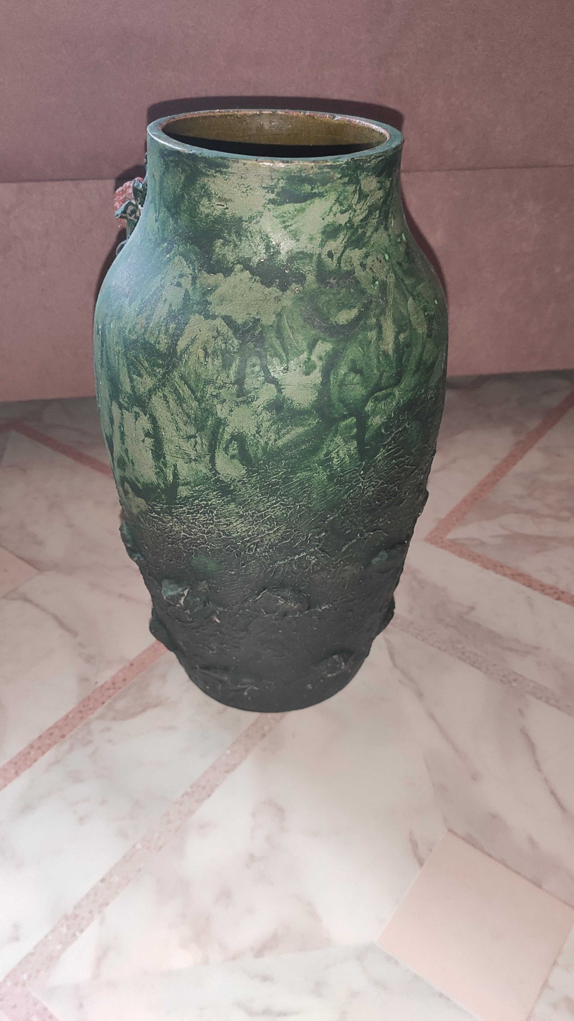 Zabytkowy wazon ręcznie malowany, rękodzieło PRL