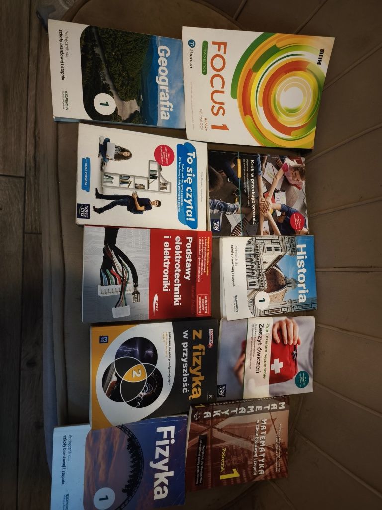 Podręczniki i ćwiczenia do pierwszej klasy zawodówki