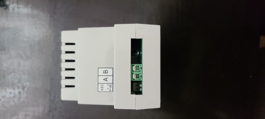 Перетворювач Ethernet RS485 VTR-E/485
DIN кріплення
живлення 7-30В
Г