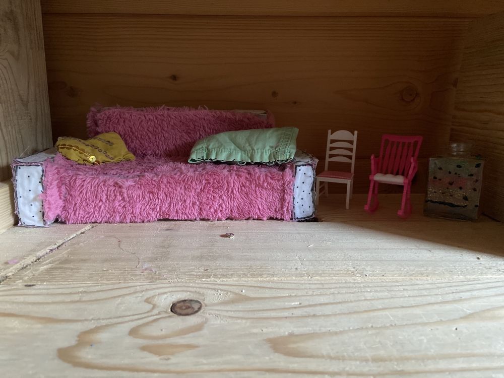 Duzy drewniany domek dla lalek barbie i malych