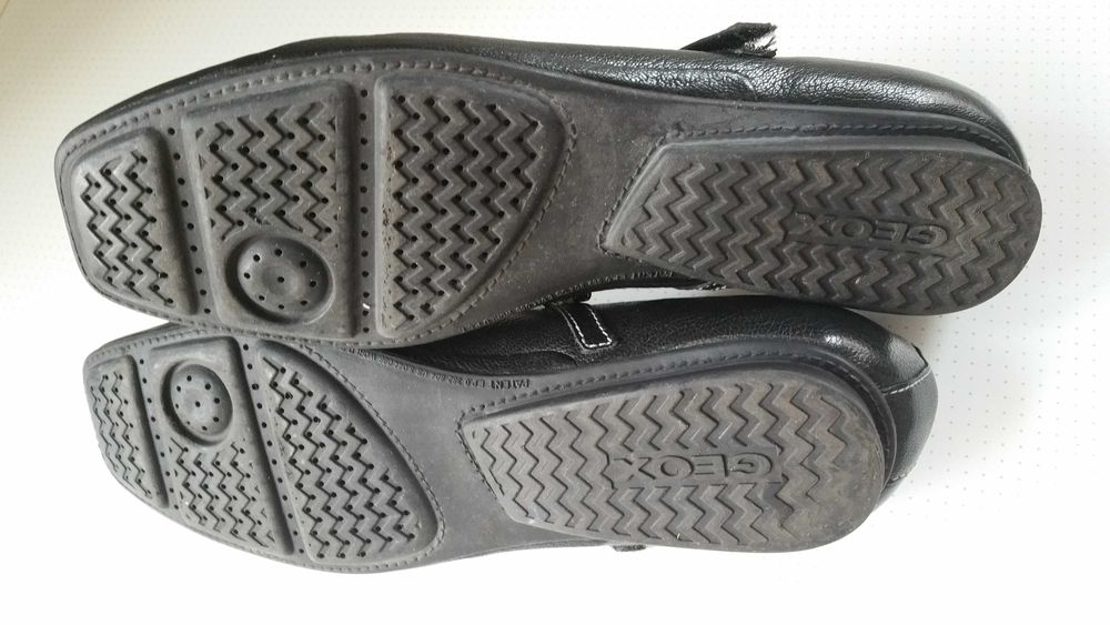 Кожаные балетки GEOX