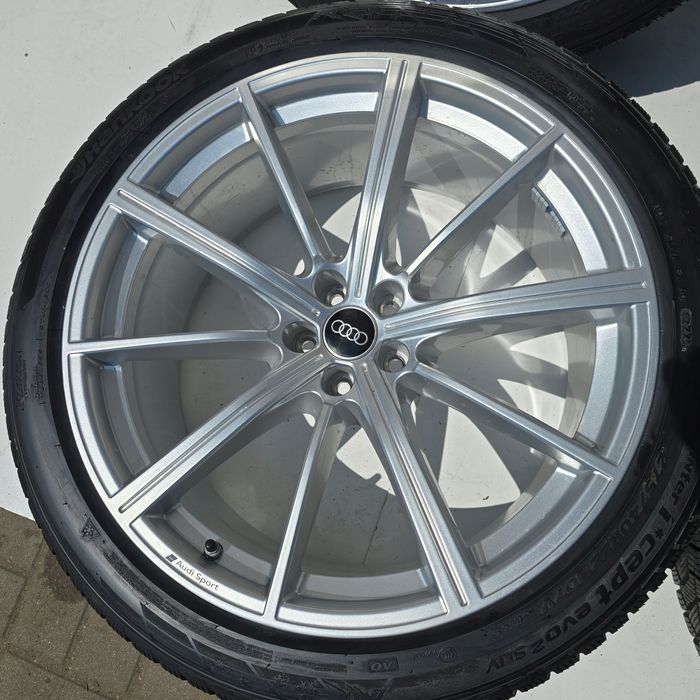 Audi Q8 SQ8 Q7 SQ7 Audi Sport 5X112 275/40R22 107V 22'' ET18 4X
