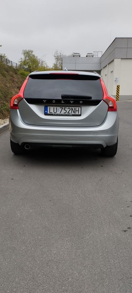 Volvo V60 D4 163km R5