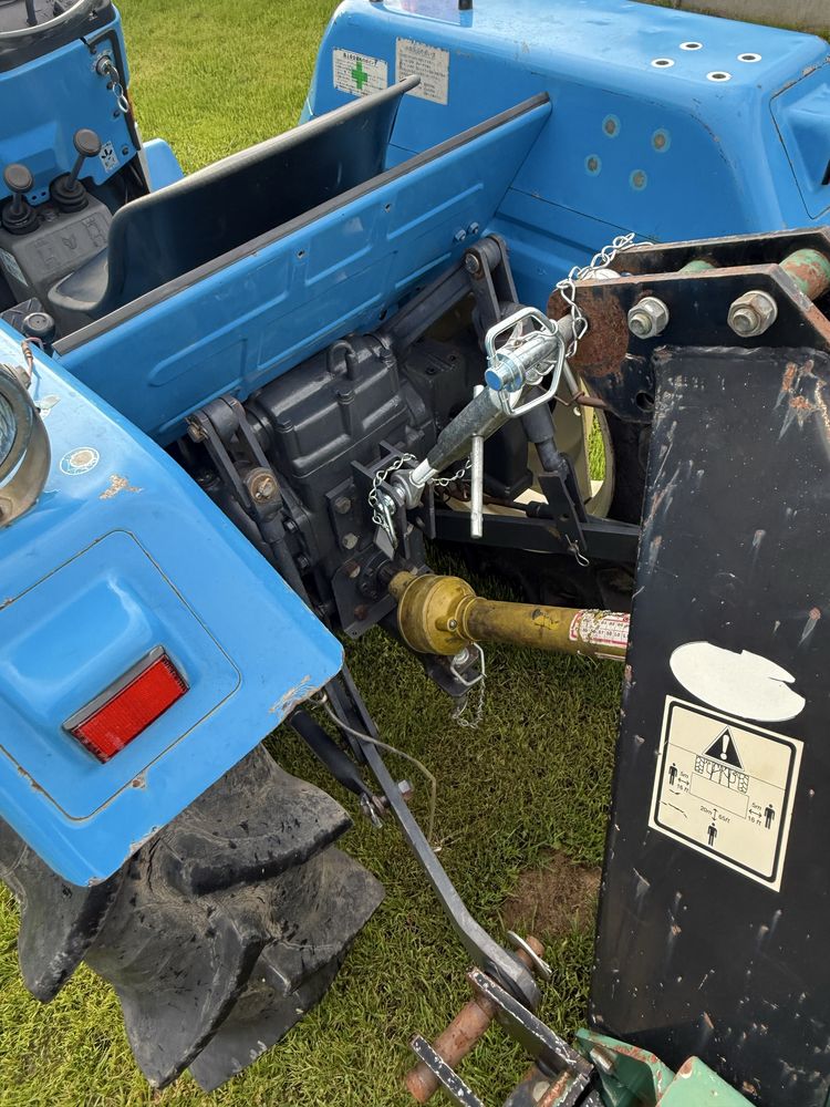Mitsubishi mt 2501 Traktor + glebogryzarka i pług 25 koni