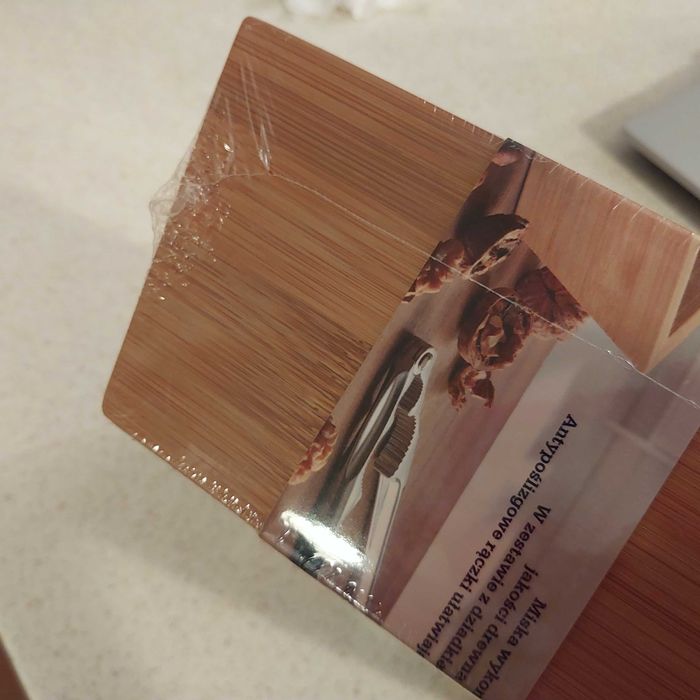 Dziadek do orzechów z miską (drewno bambusowe) NOWE ofoliowane