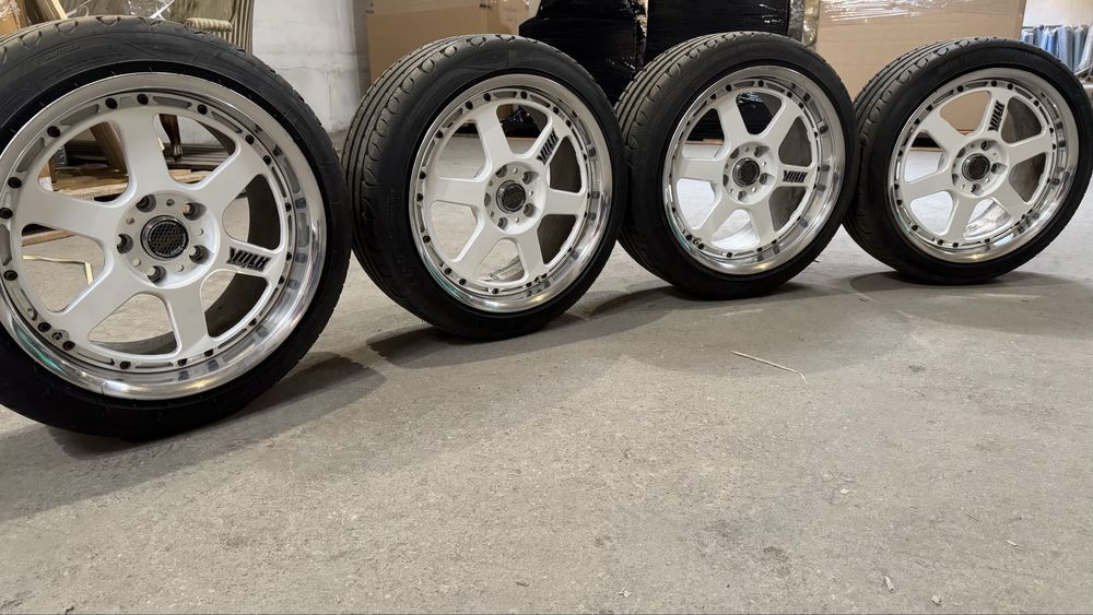 Felgi z oponami Rays Volk Racing GTP 17’