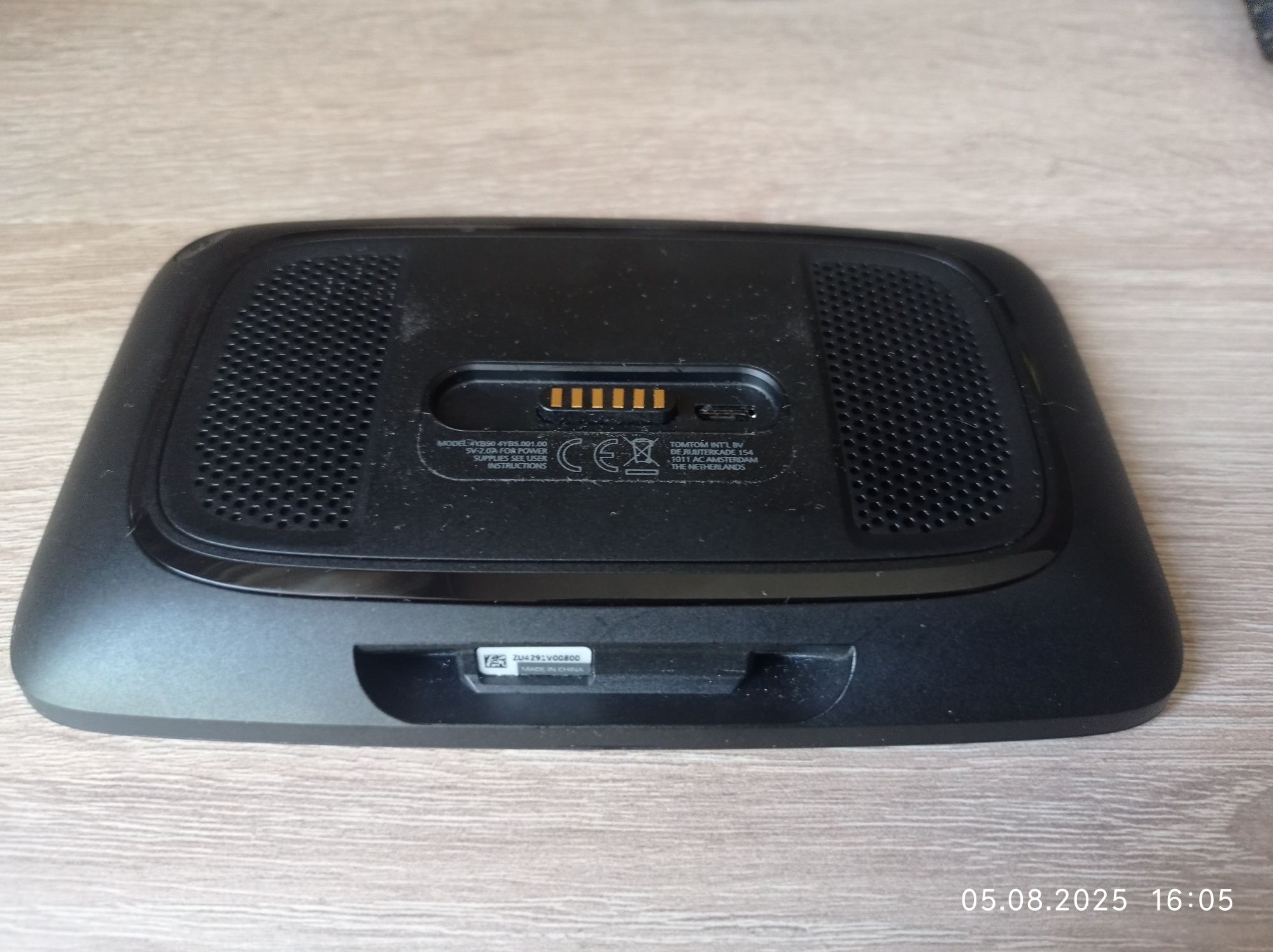 Навігатор Tomtom go discovery 5