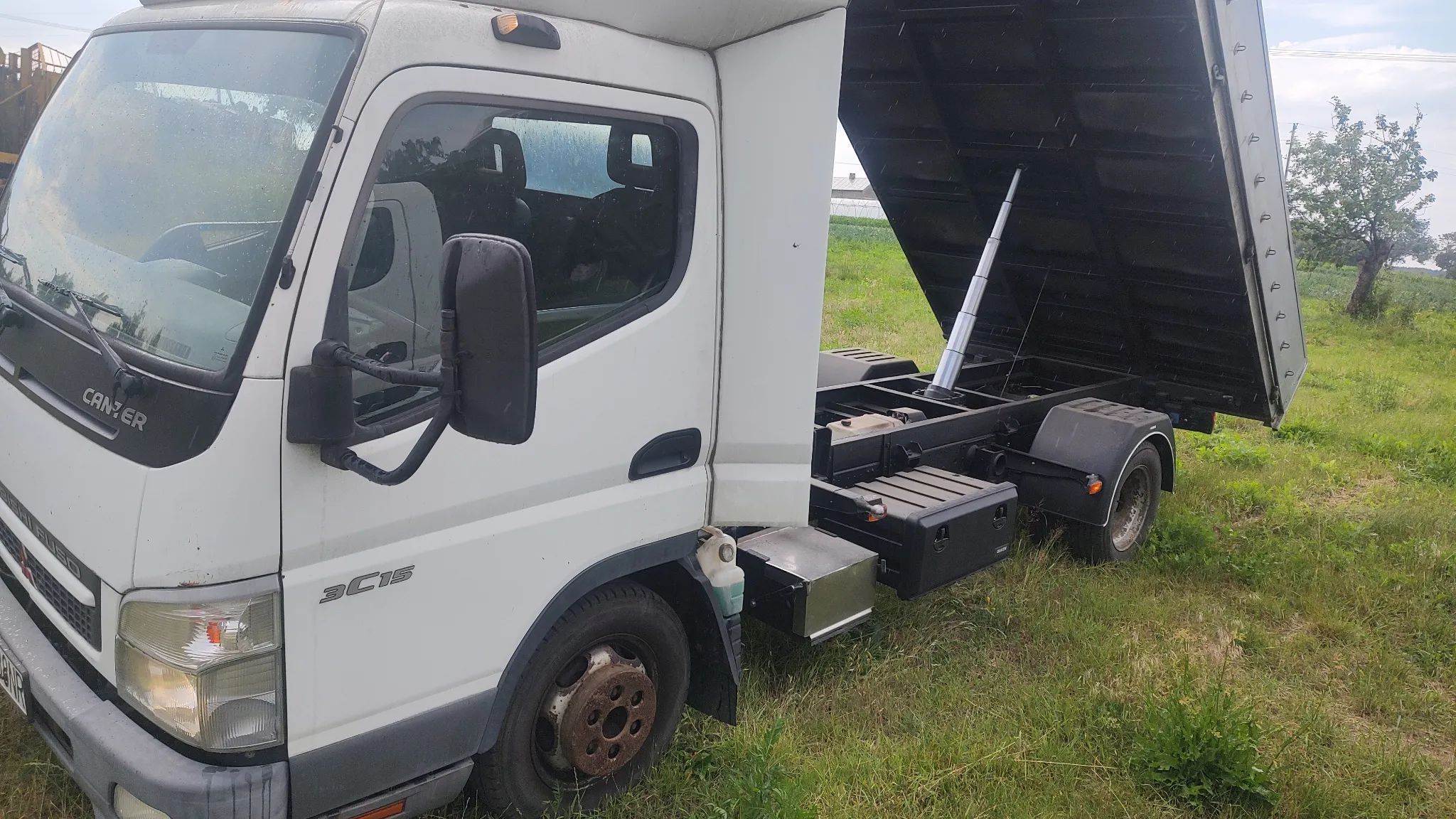 Mitsubishi CANTER FUSO  Fuso 3c13 3c15 wywrot
