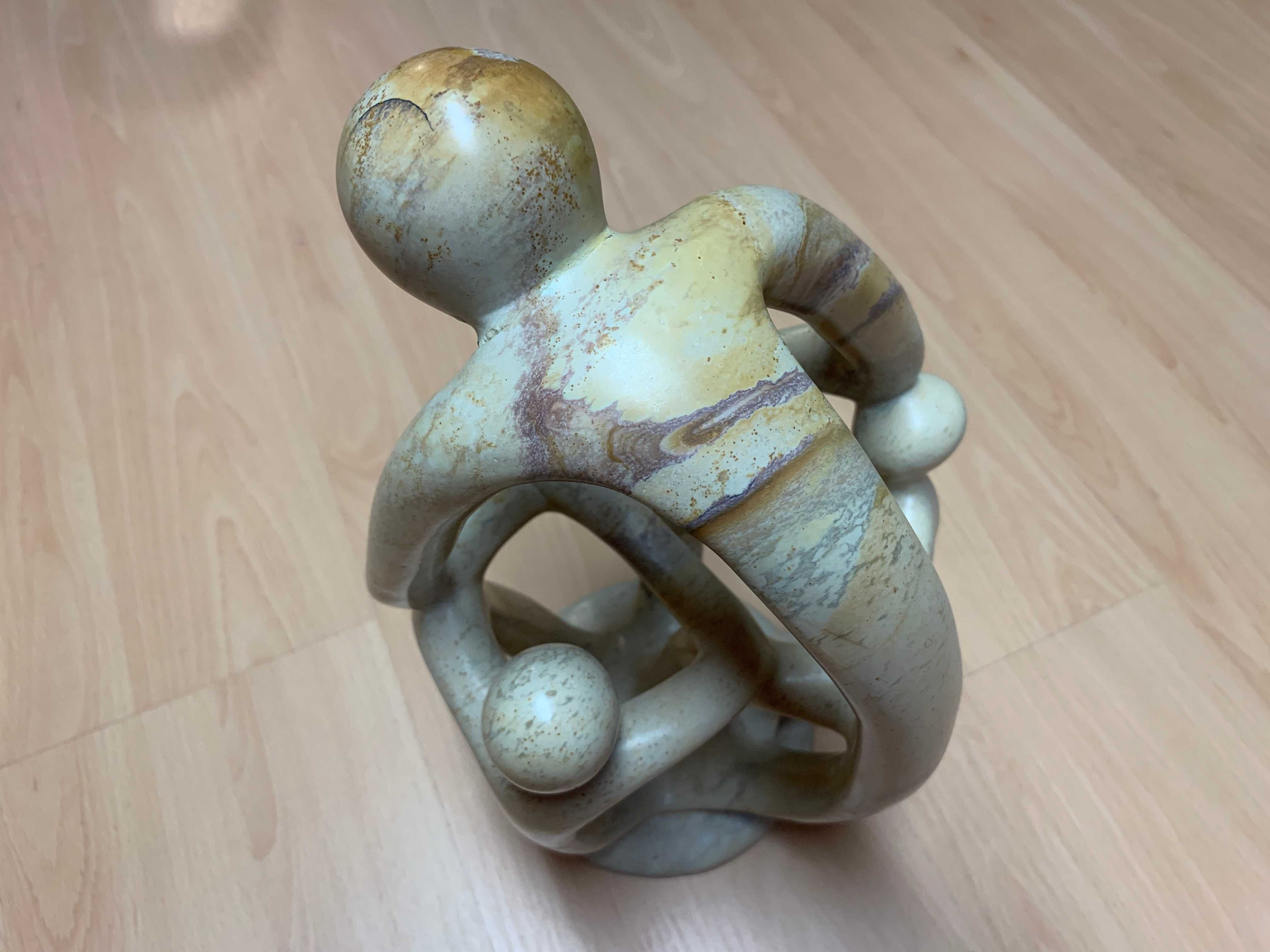 Estatueta em Pedra Manteiga
