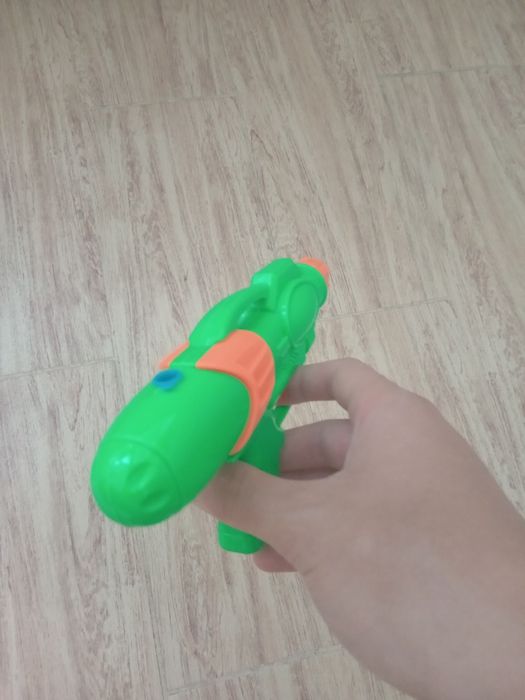 Водяной пистолет