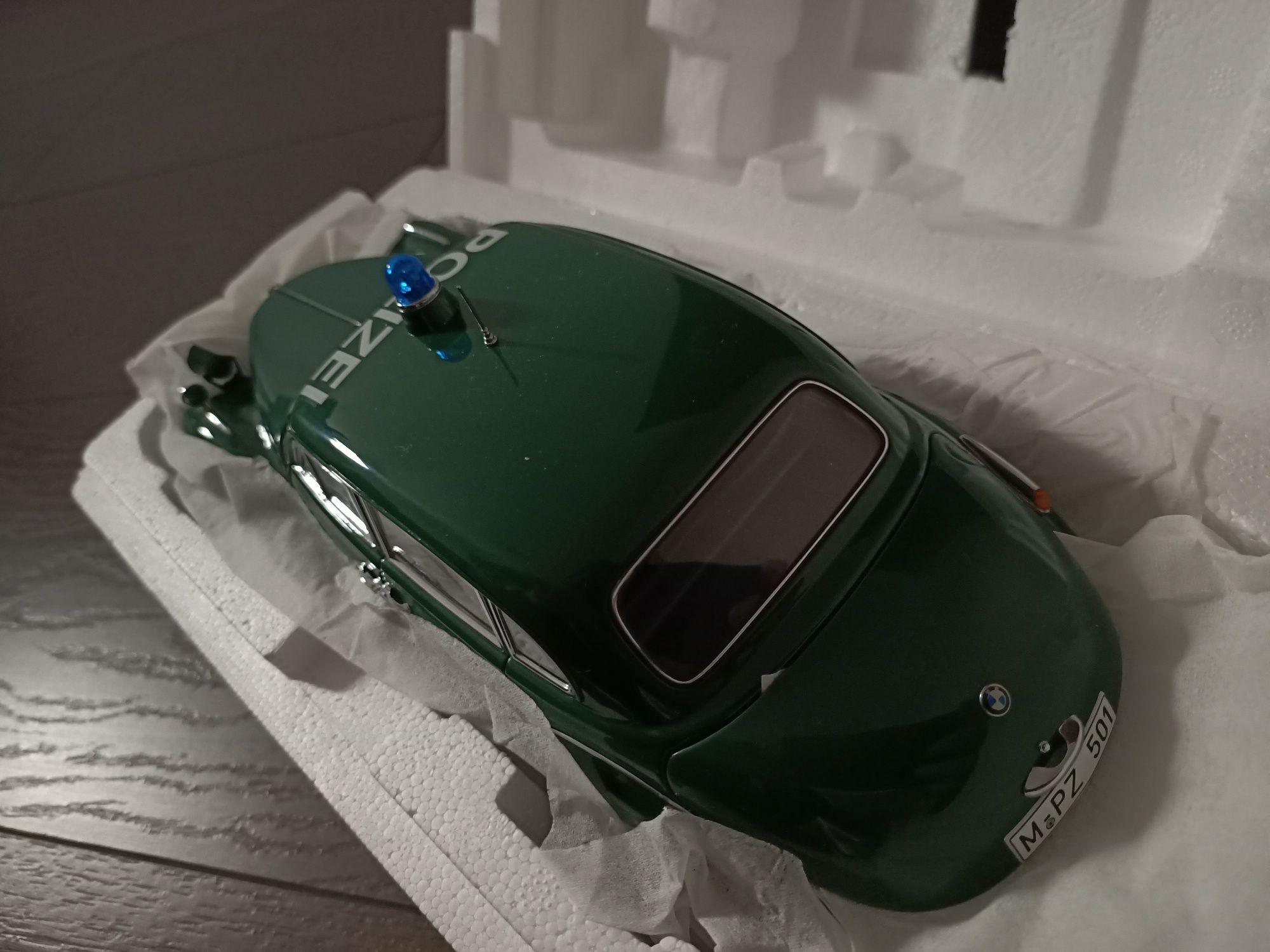 Model 1/18 AutoArt BMW 501 polizei , 1:18