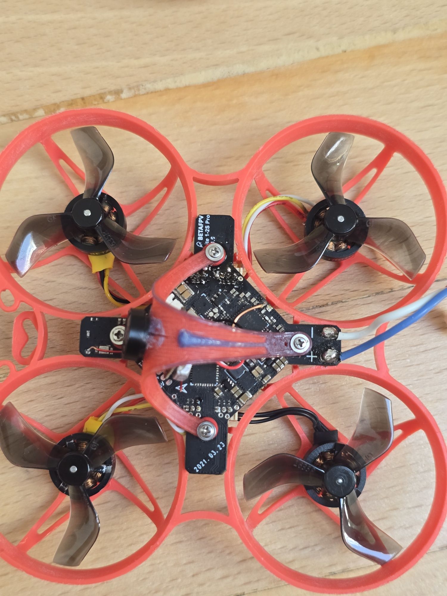 Dron Tiny Whoop betafpv 75mm 1S FPV mobula