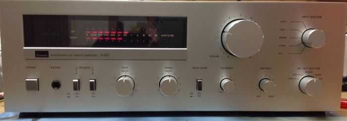 Amplificador Sansui A-60