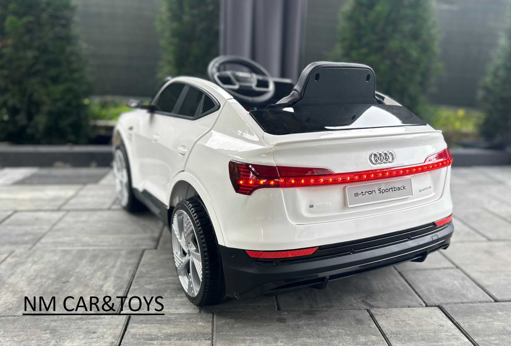 AUTO 4x4 180watt Samochód Pojazd na akumulator Audi E-Tron