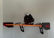 Półka w kształcie spoilera R8, półka spoiler led