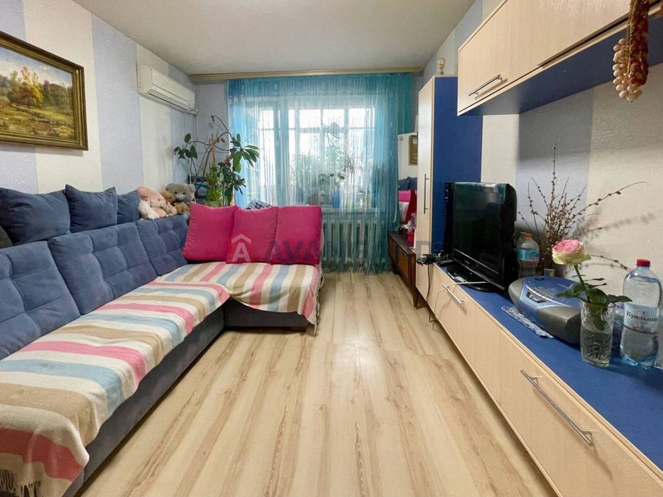 Комфортна 3-кім. квартира на Митниці! є-Відновлення!