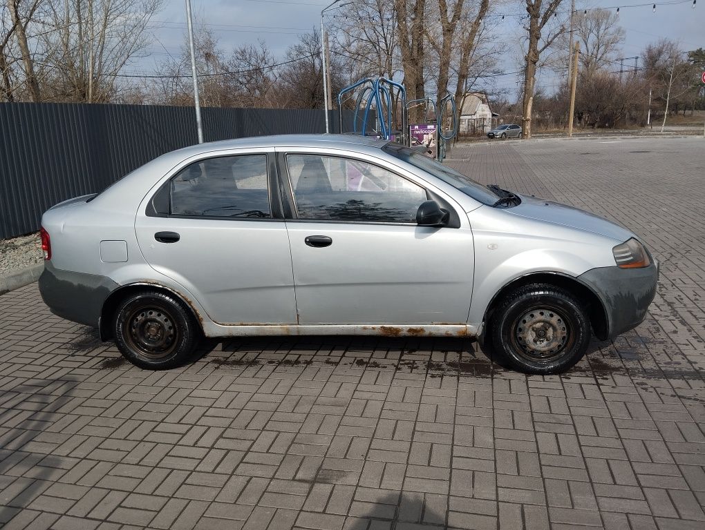 Chevrolet Aveo t 200 2005