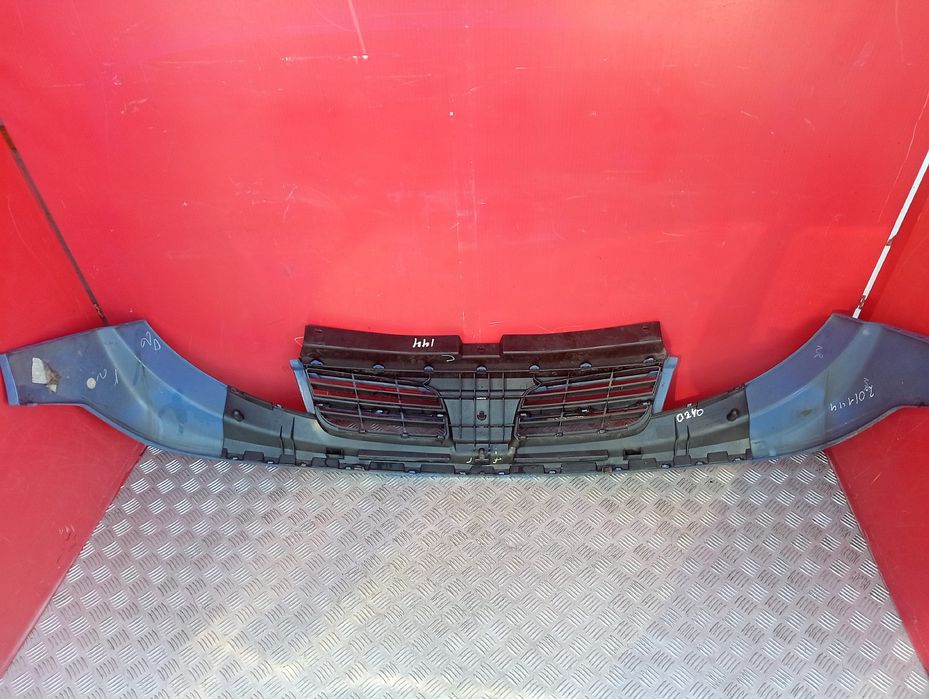 Накладка бампера Nissan Primastar Улыбка Решетка Ниссан Примастар