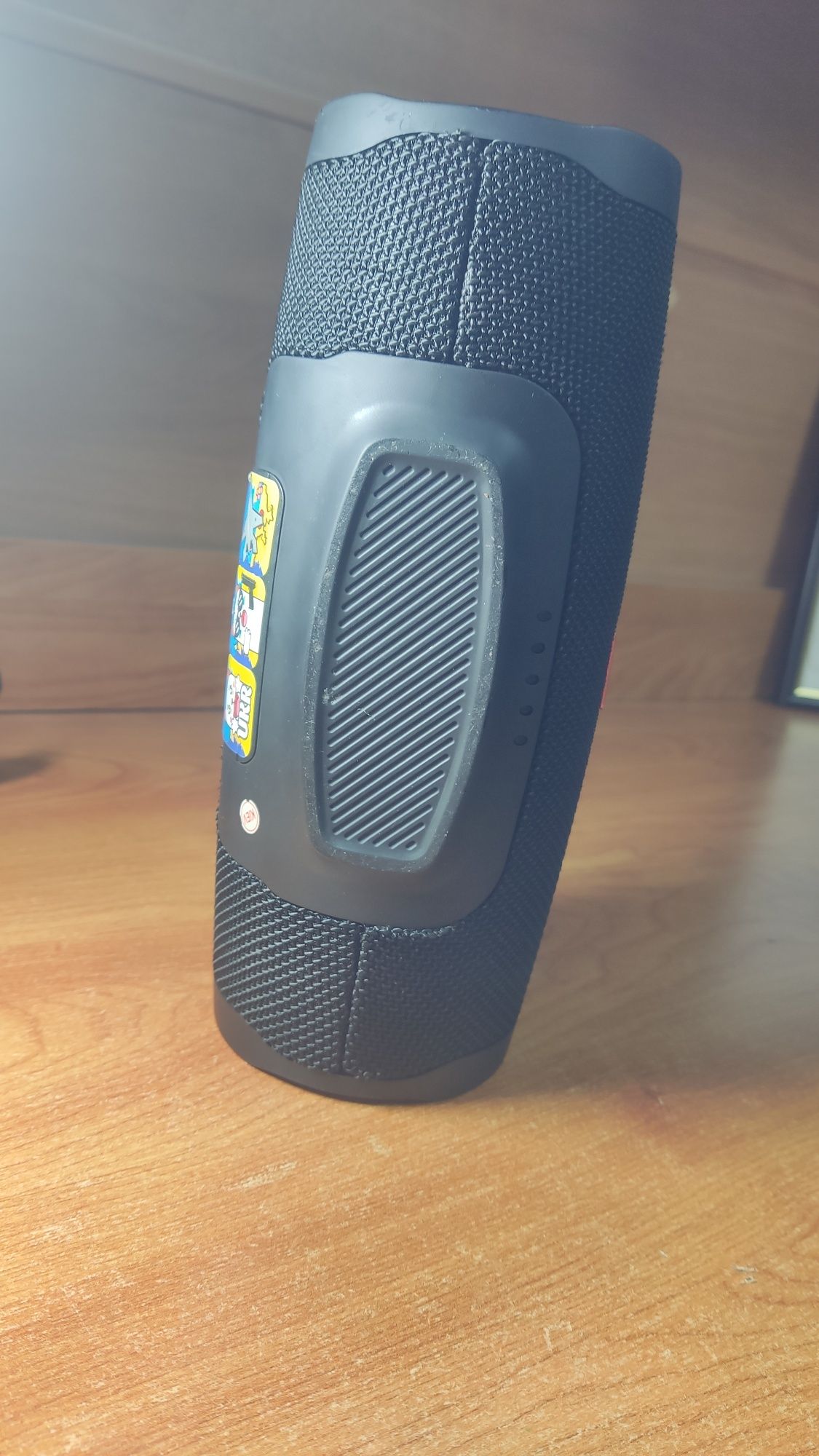 Продам колонку jbl 4