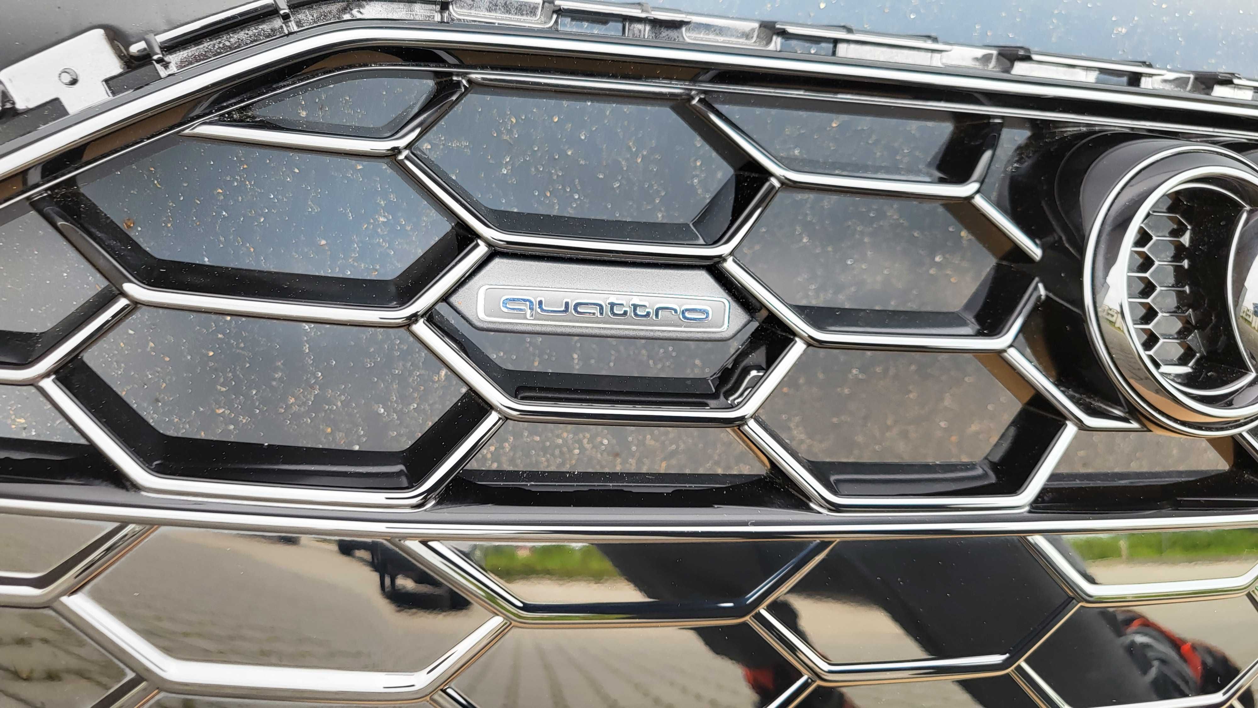 Atrapa chłodnicy GRILL Audi A4 B9 8W0 BLACK PDC QUATTRO Oryginał Nowa!