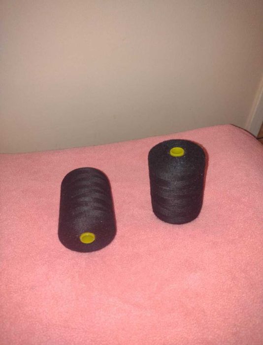 Nici czarne - zestaw 
 4 szpulek.