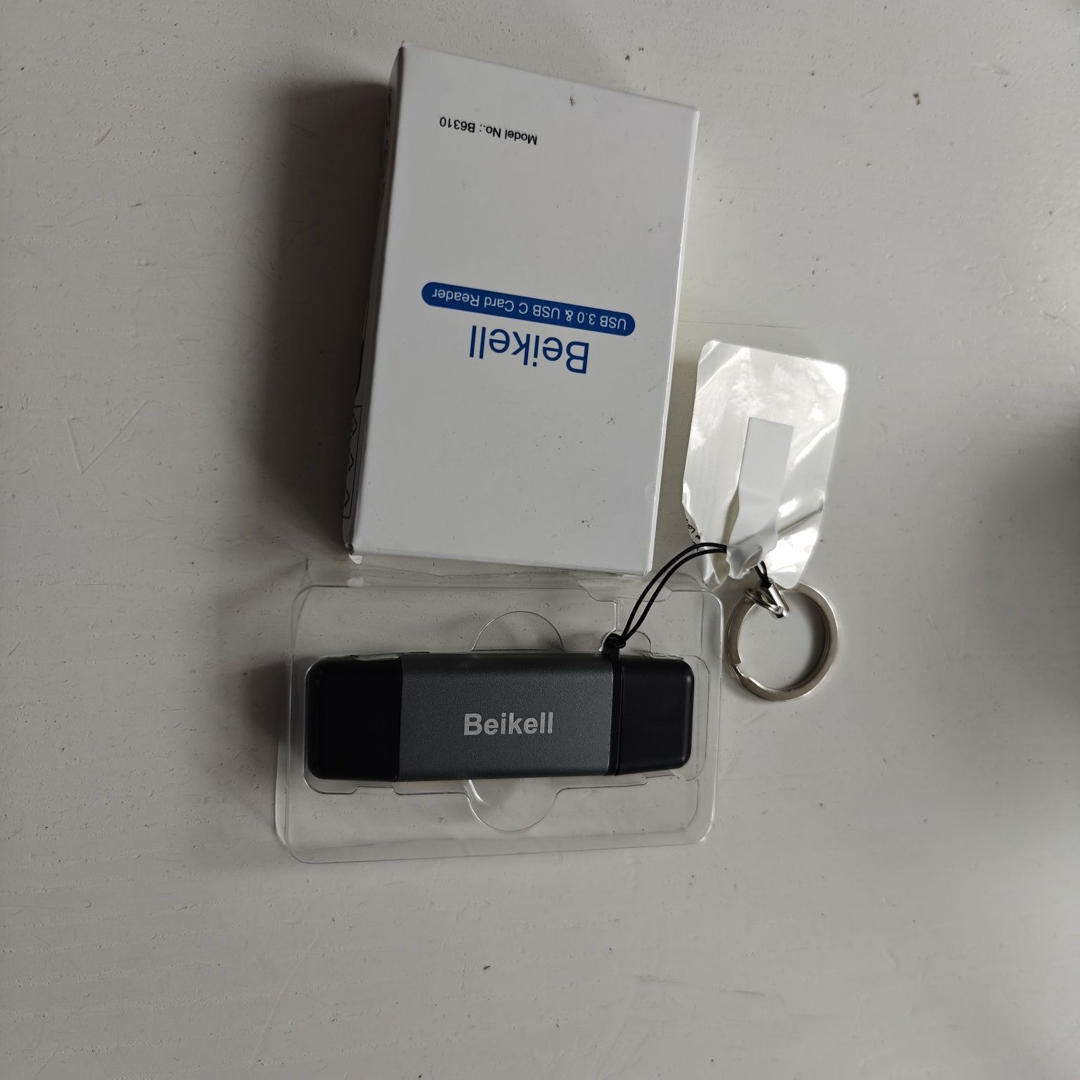 Czytnik kart pamięci USB 3.0 USB C Beikell N261