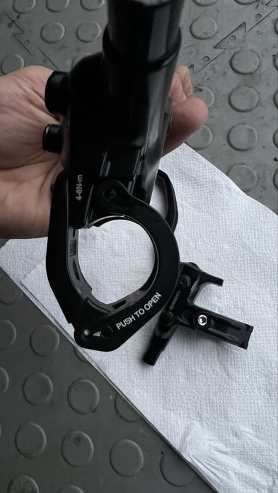 Shimano BL M4100 klamki hamulcowe komplet