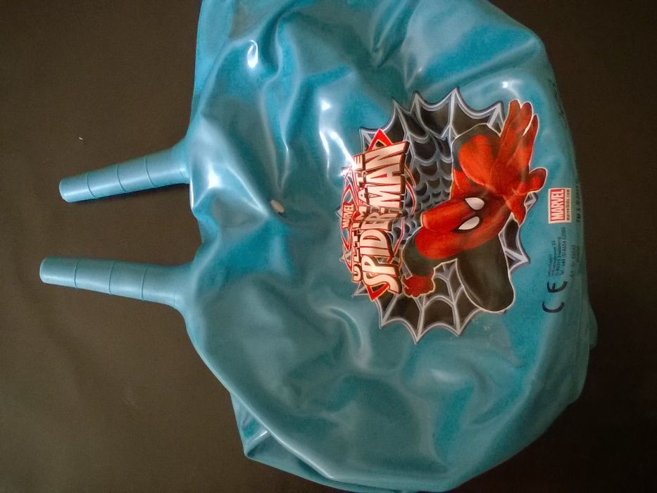 Bola pinchona Spiderman e garrafa