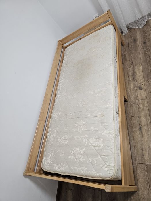 Ліжко односпальне