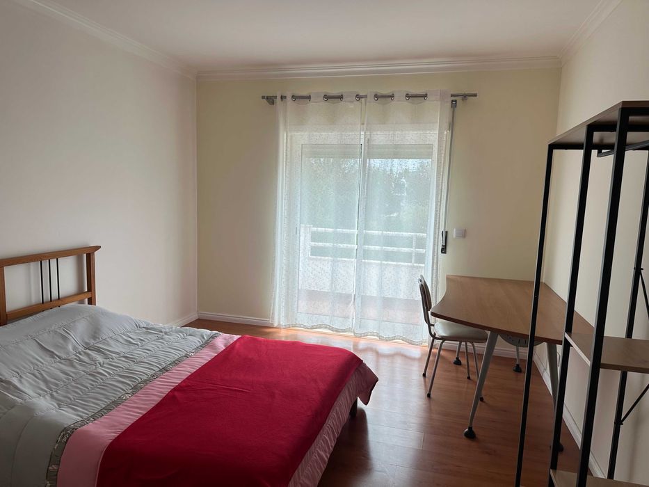 Arrendo 3 quartos com varandas em Tomar